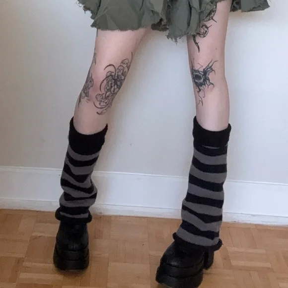 Minga London Striped Knit Leg Warmers - Picture 3 of 4